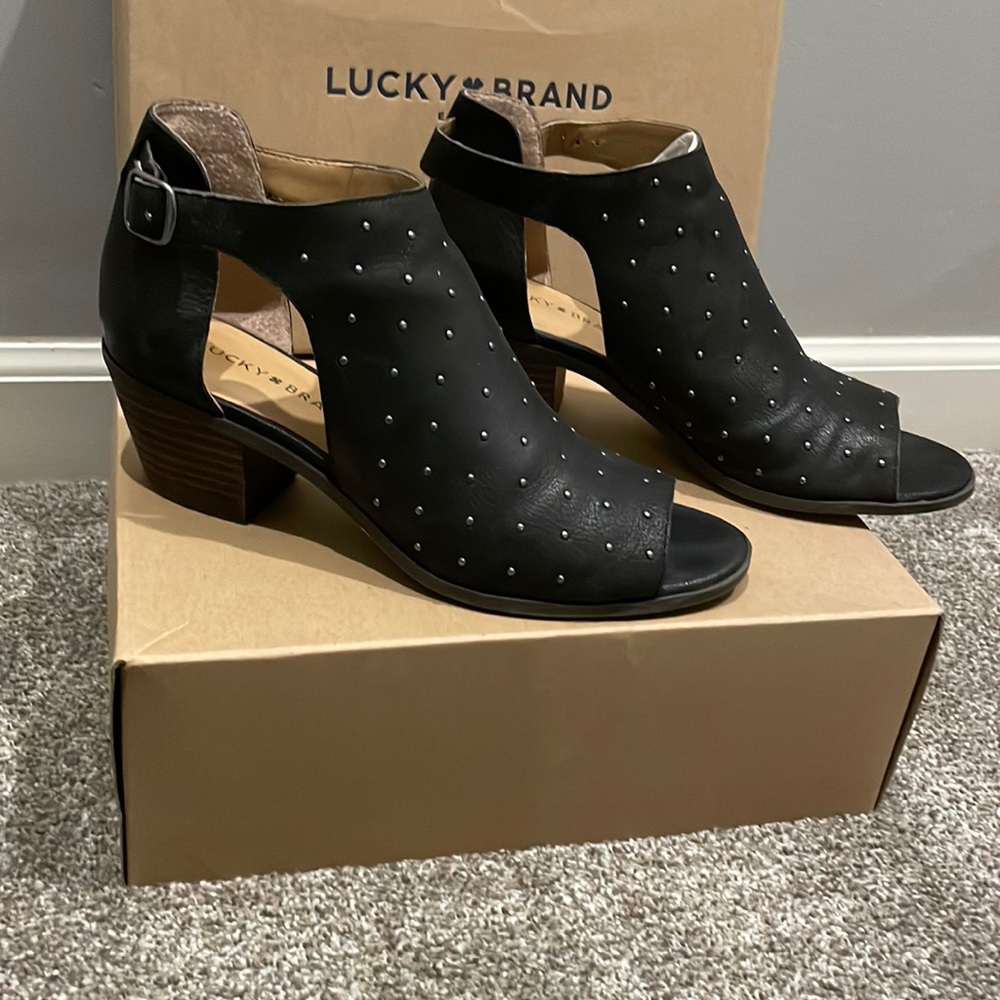 Lucky brand, black ankle boot
